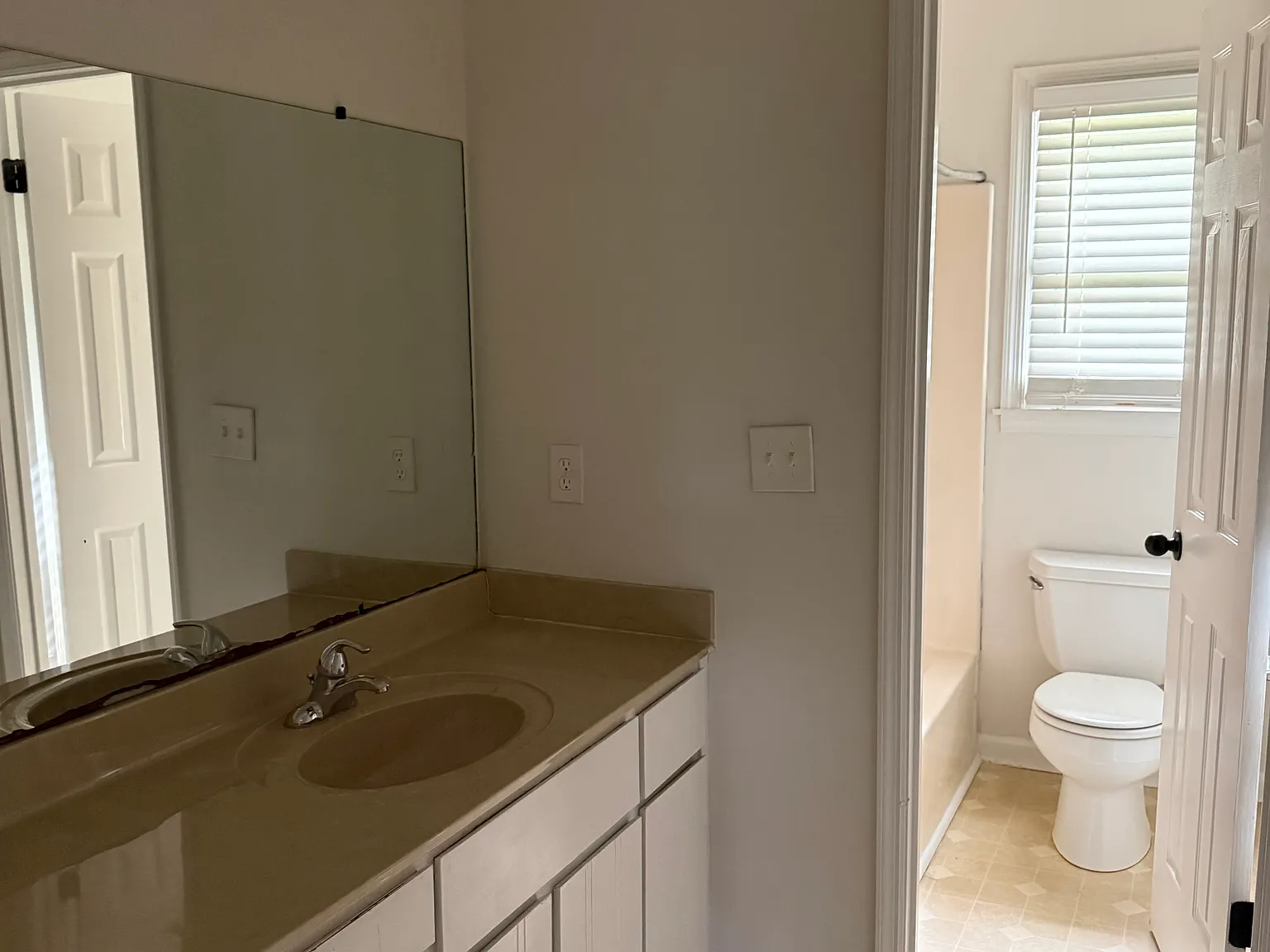 3 bed, 1500 sqft, $1,500 — Photo 4