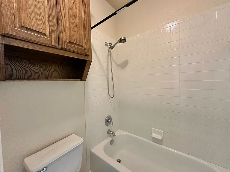 705 Marshall Dr — Photo 38