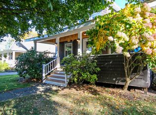 31 Dennett St, Portland, ME 04102