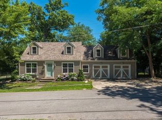 24919 Sunset Dr, Bay Village, OH