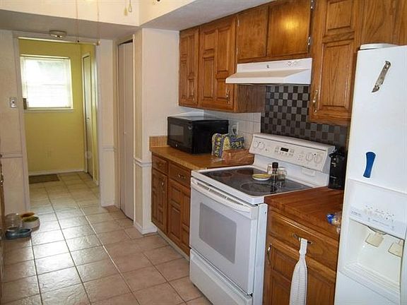 2nd image of 6109 Blair Oaks Dr