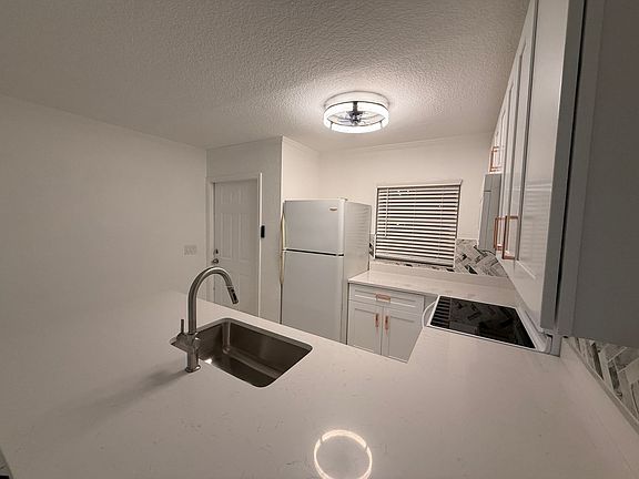 5th image of 25050 Sandhill Blvd APT 2A1