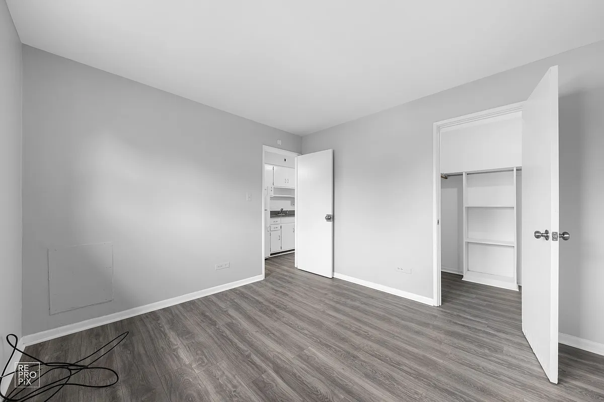 Building Photo - 2600 S 59th Ave #3