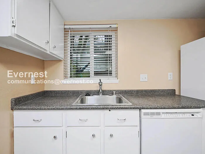 9398 Redmond Woodinville Rd NE #126 — Photo 14
