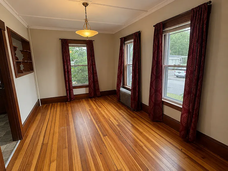 222 N Main St — Photo 10
