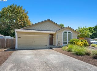 14262 SW Fanno Creek Ct, Tigard, OR 97224