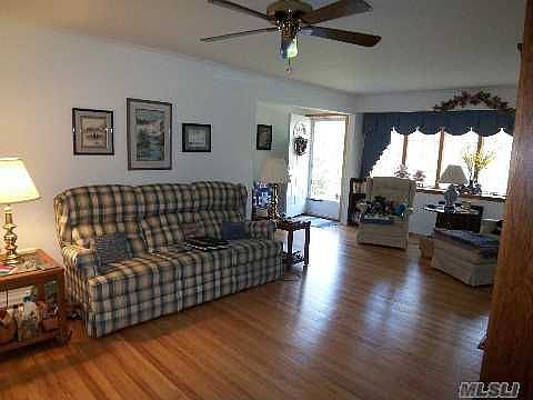 2nd image of 667 Parkside Blvd