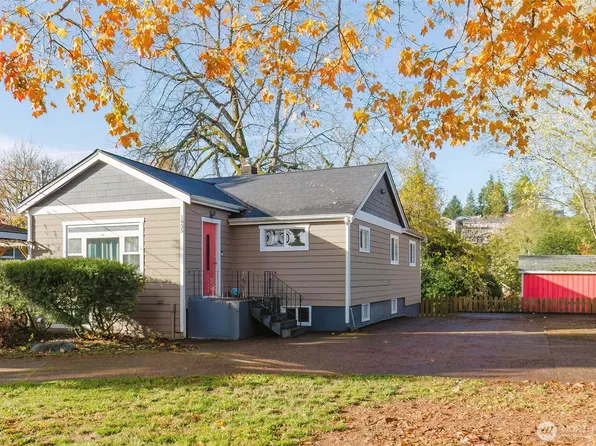 1935 N Rainier Avenue, Bremerton, WA 98312