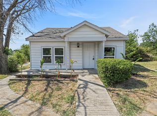 4804 Cowan St, Fort Worth, TX 76105