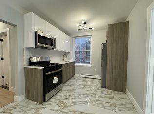 24 Bergen Ave #3, Jersey City, NJ 07305