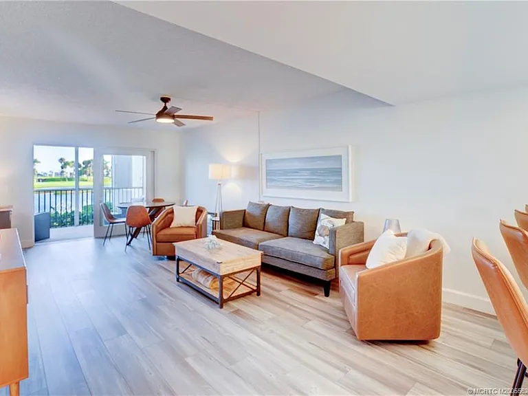 5601 NE Gulfstream Way — Photo 38