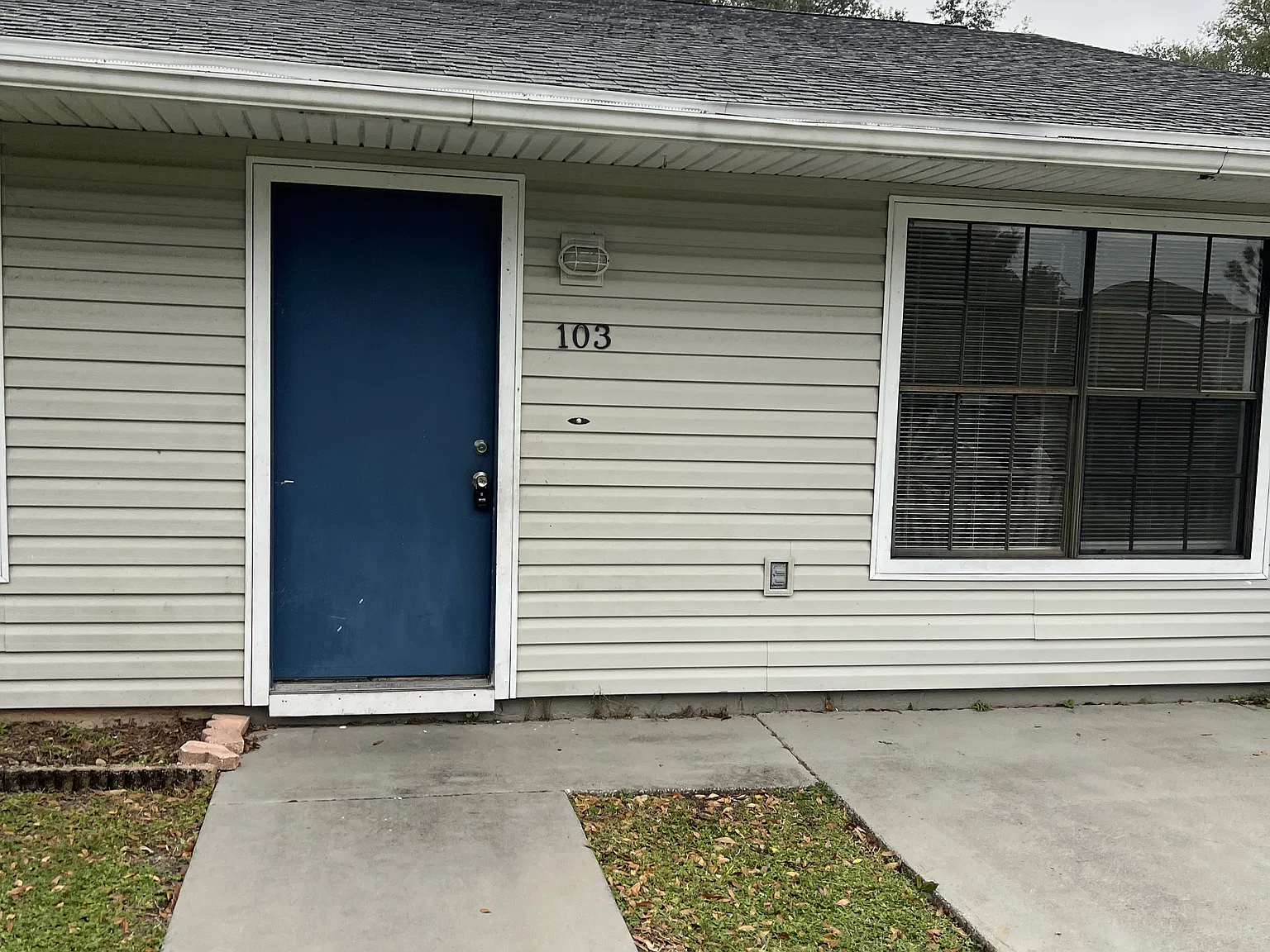 410 Thor Avenue Southeast - 3 — Photo 2