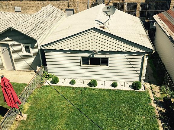 FENCED YARD