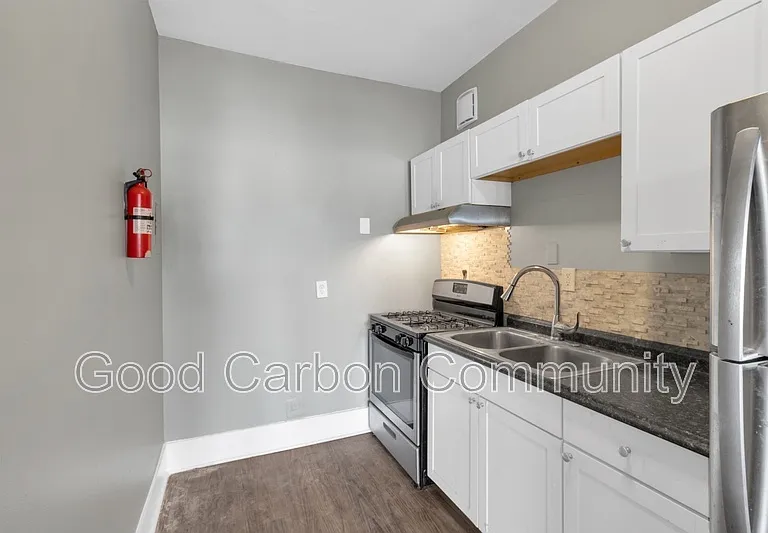 1073 Grant St #22 — Photo 1