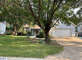 5403 E Pembrook St, Wichita, KS 67220