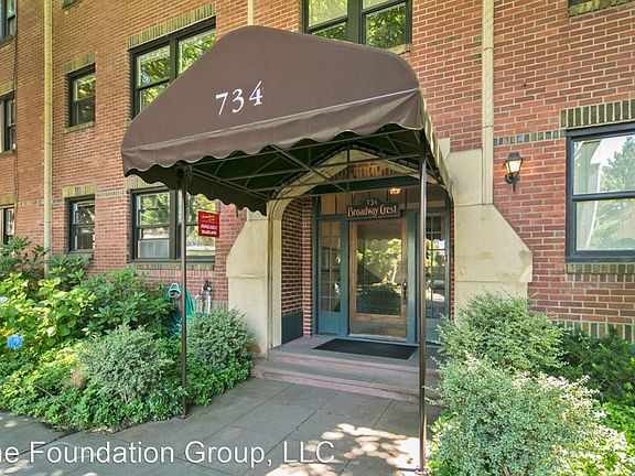 3rd image of 734 Broadway E #305