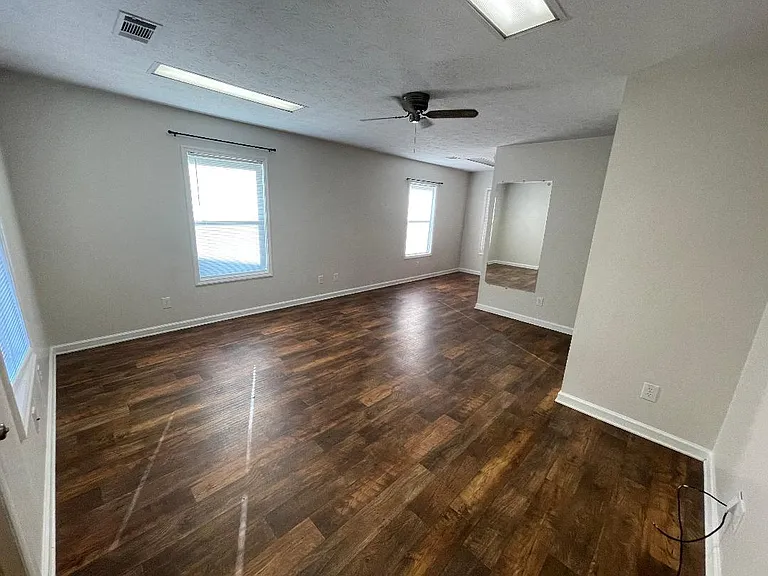 2713 Lee Road 249 #2713 — Photo 3