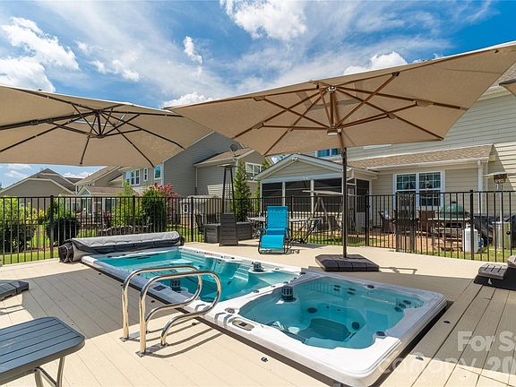 4th image of 137 Flora Vista Dr