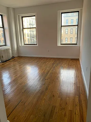 Rented by The Lichy Group, Inc. | media 21