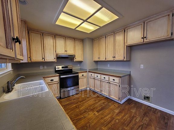 5th image of 8715 Rooster Way