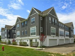 327 Parade St, Cranberry Township, PA 16066