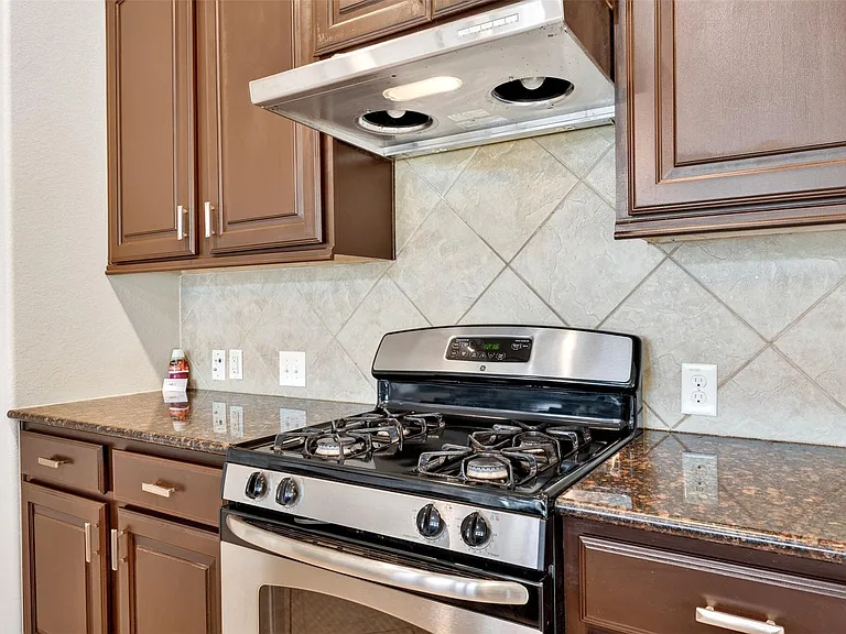 26303 Serenity Oaks Dr — Photo 10