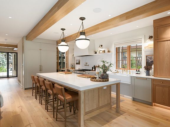 4th image of 7249 Fitzsimmons Rd S