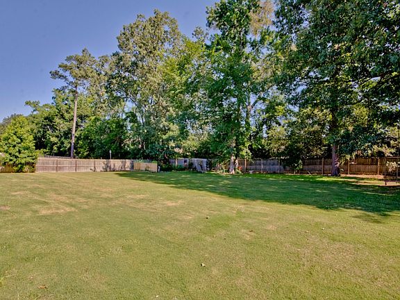 4th image of 119 Riverway Ln