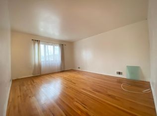 335 Jefferson Ave #B, Staten Island, NY 10306