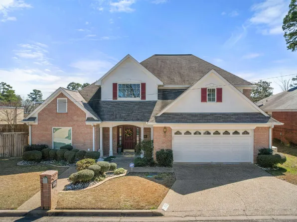 302 Tealwood Dr, Longview, TX 75605