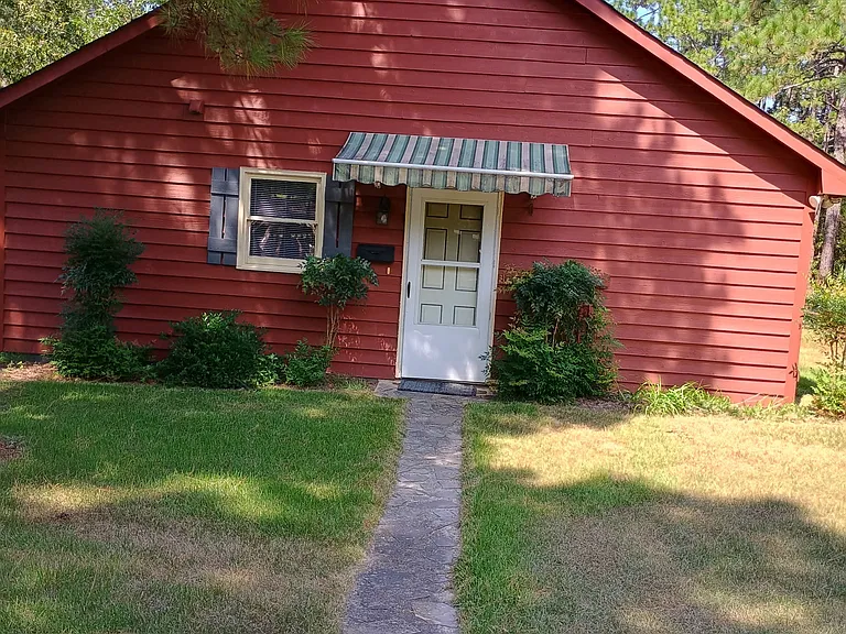 111 Oakcrest Ct — Photo 10