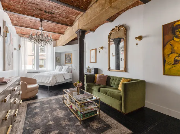 9 Barrow Street image 1 of 7