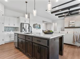 1505 N 163rd St, Basehor, KS 66007