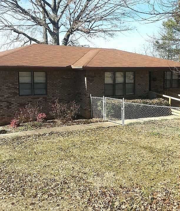 2nd image of 3813 Parkwood Rd SE