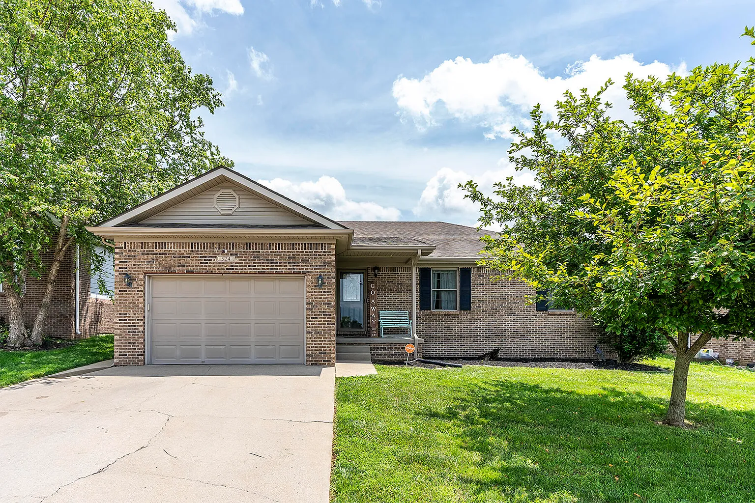 524 Homestead Dr photo 1