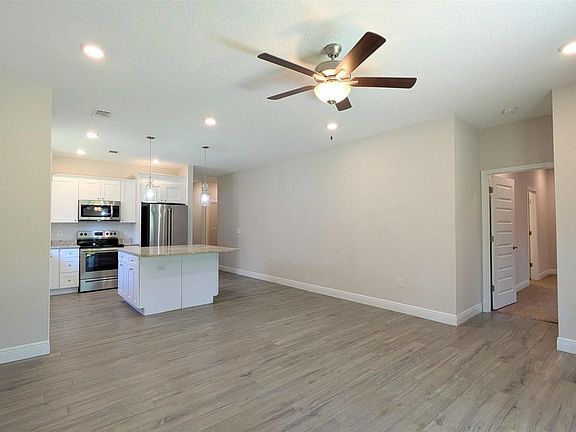 3rd image of 2973 N 30th Ave