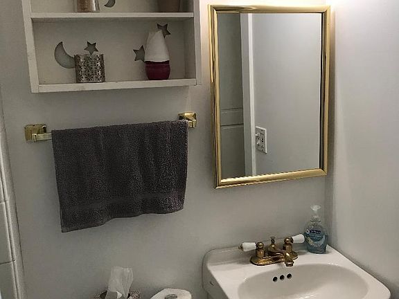 5th image of 1136 Cook Ave