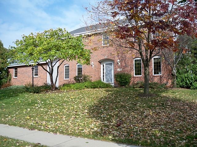 1st image of 5747 Sandhill Dr