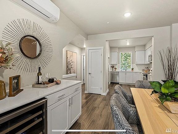 3rd image of 2002 101st Ave SE #3