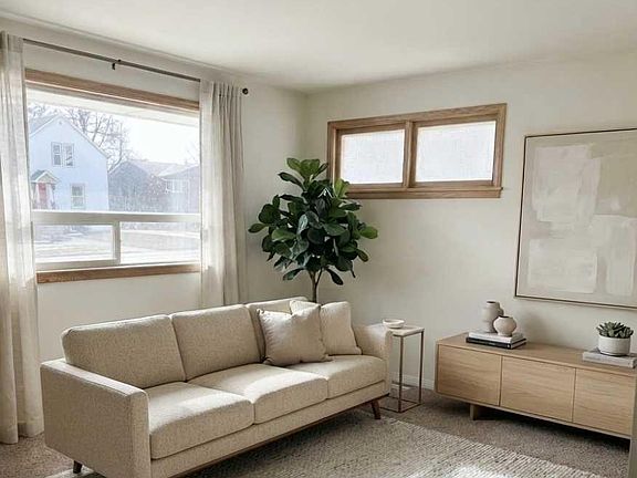 5th image of 1522 20th Ave
