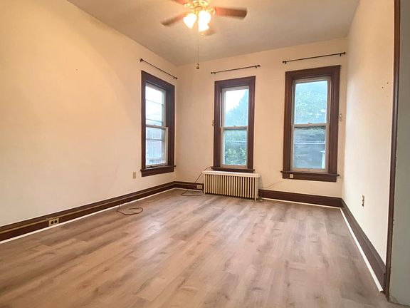 4th image of 301 S Main St Floor 2