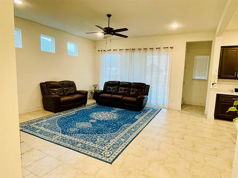 18001 Dufour Dr — Photo 5