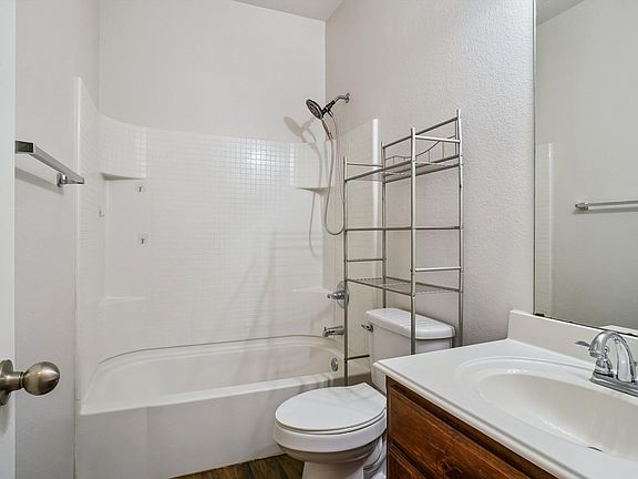 5th image of 4629 Thistle Creek Ct