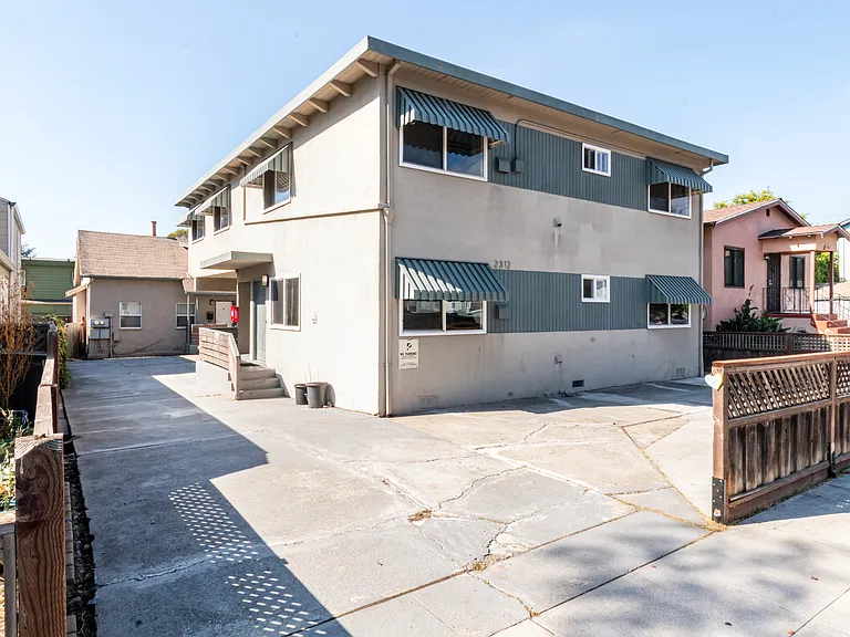 2312 Bonar St #A — Photo 44