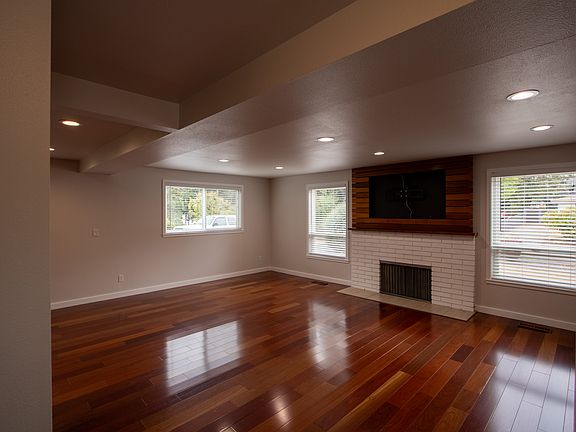 5th image of 13234 SE 261st St