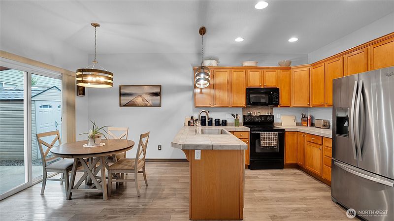 5th image of 3604 NE 42nd Street