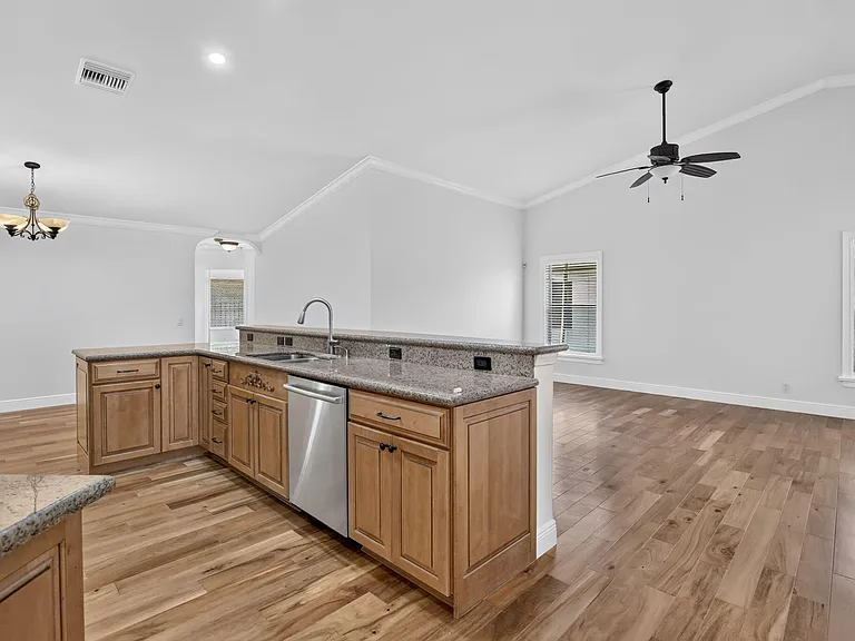 1959 Water Ridge Dr — Photo 10