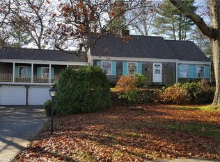 92 Moswansicut Lake Dr, Scituate, RI 02857