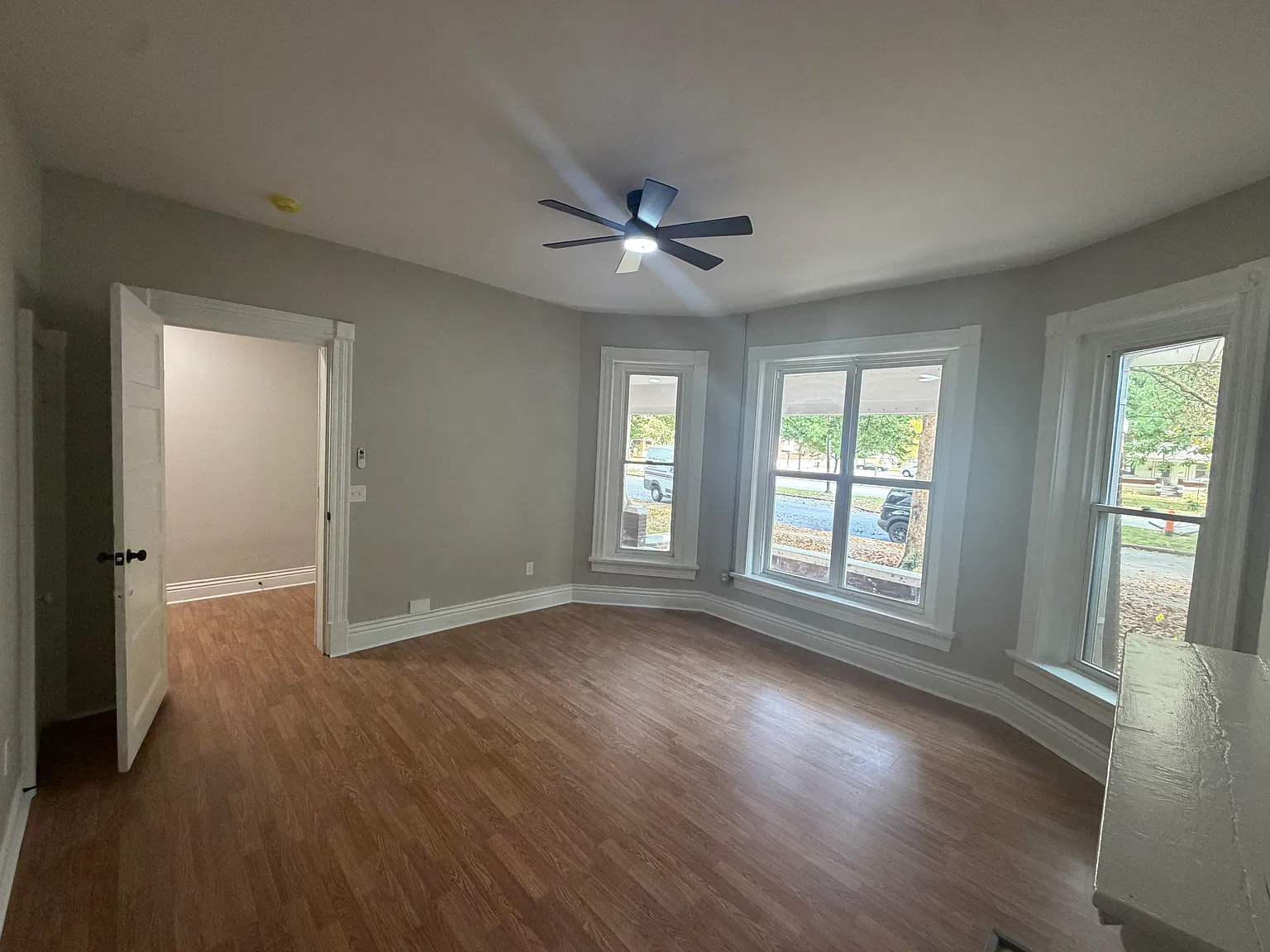 3834 Southern Pkwy — Photo 1
