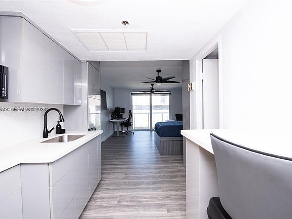 2nd image of 19201 Collins Ave #339